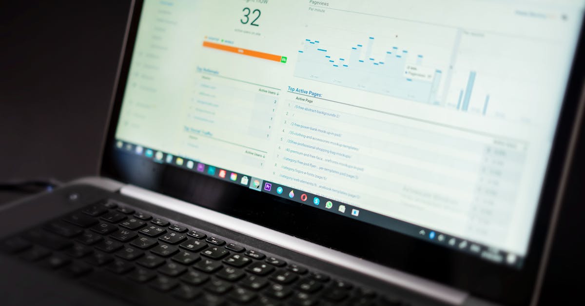 découvrez l'importance des web analytics pour optimiser votre présence en ligne. apprenez comment analyser le comportement des utilisateurs, améliorer vos stratégies marketing et augmenter votre taux de conversion grâce à des données précises et des outils performants.